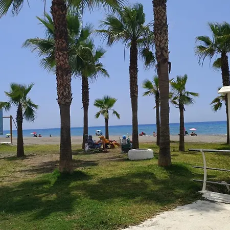 Apartamento Playa Costa شقة تورّوكس كوستا